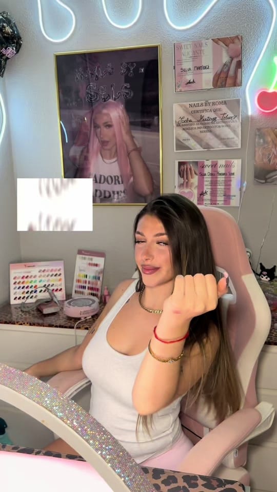 Post 4 by Nails by sel on TikTok (video)
