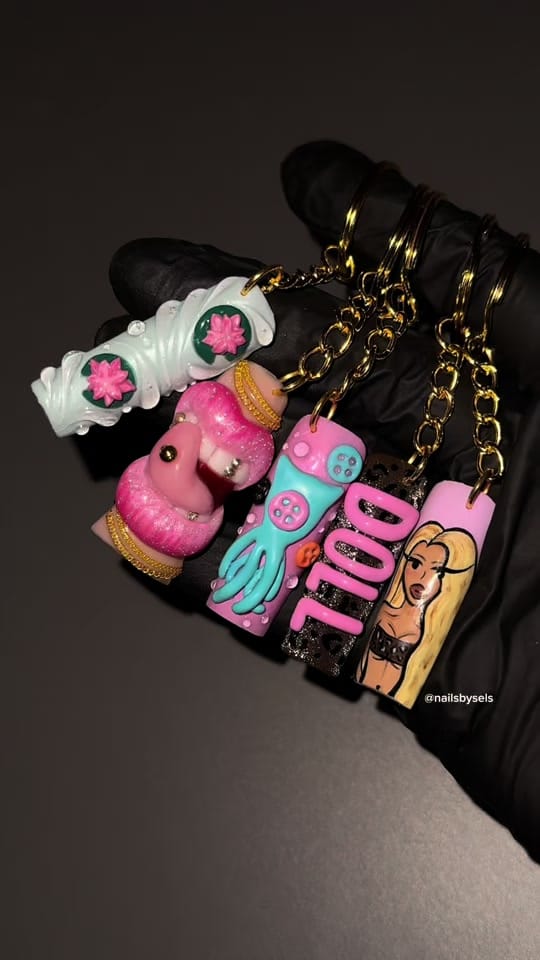 Post 7 by Nails by sel on TikTok (video)