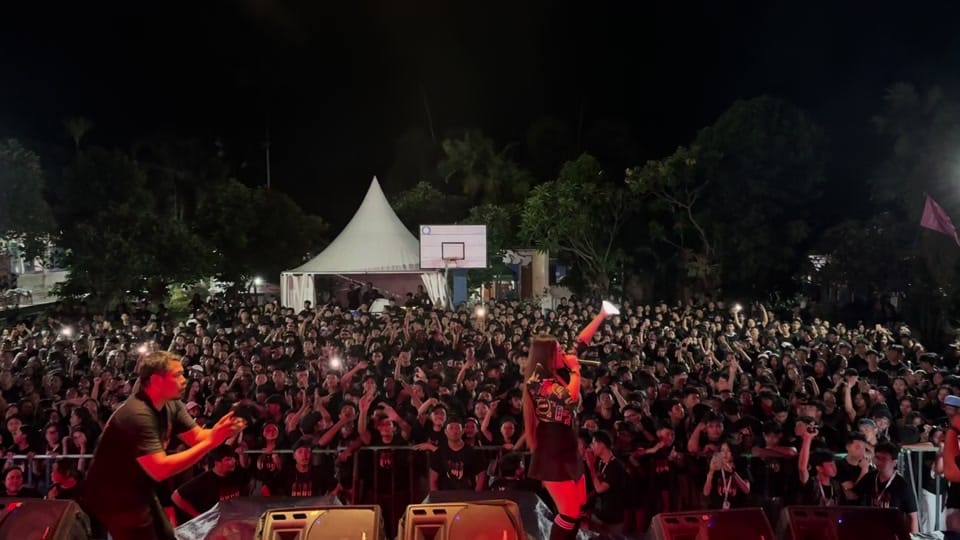 Post 10 by DJ Berlin Bintang on TikTok (video)