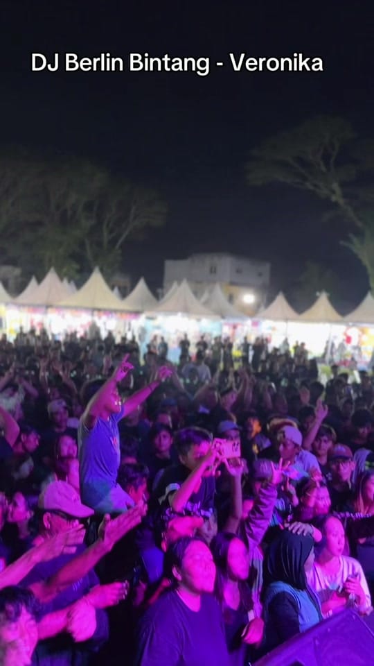 Post 6 by DJ Berlin Bintang on TikTok (video)