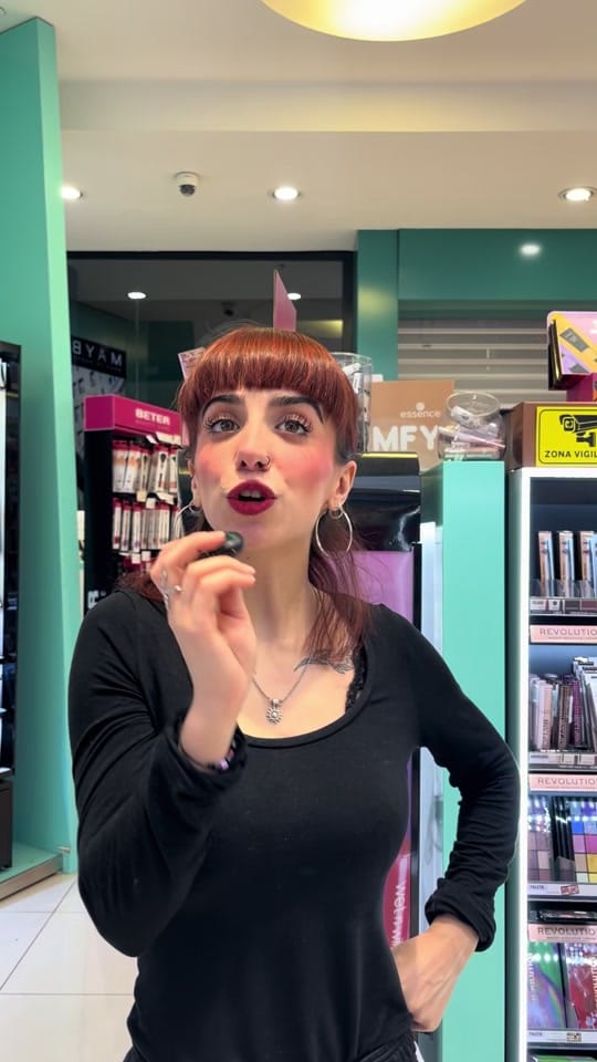 Post 3 by Uxue.makeup on TikTok (video)