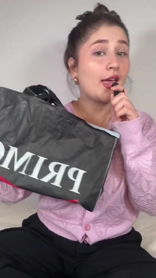 Post 8 by 𝗟𝗨𝗜𝗦𝗔 on TikTok (video)