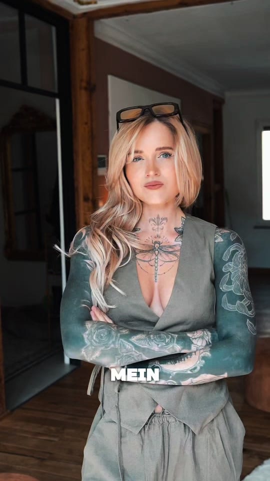 Post 3 by Sophie on TikTok (video)