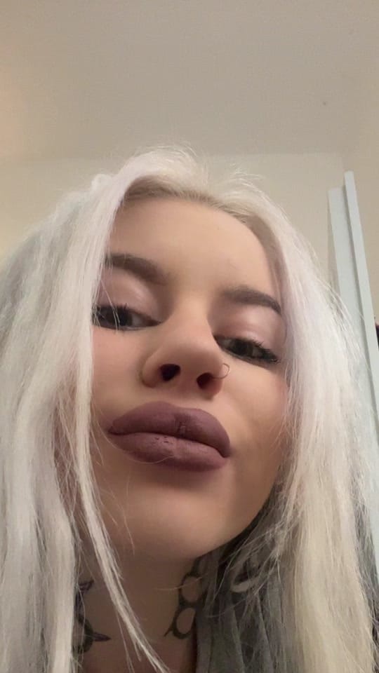 Post 6 by Luzi O Kult on TikTok (video)