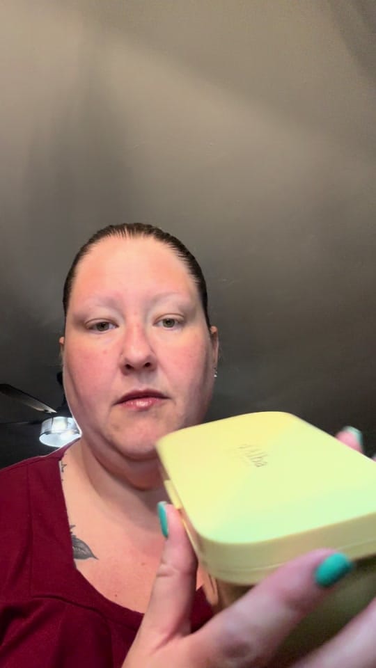 Post 3 by Melia Mura898 on TikTok (video)