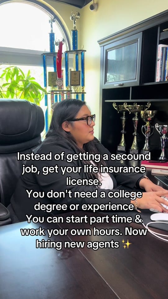 Post 5 by Julia Soto on TikTok (video)