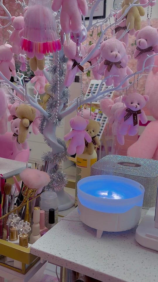 Post 3 by Nails by Emily 💅🏻🌸 on TikTok (video)