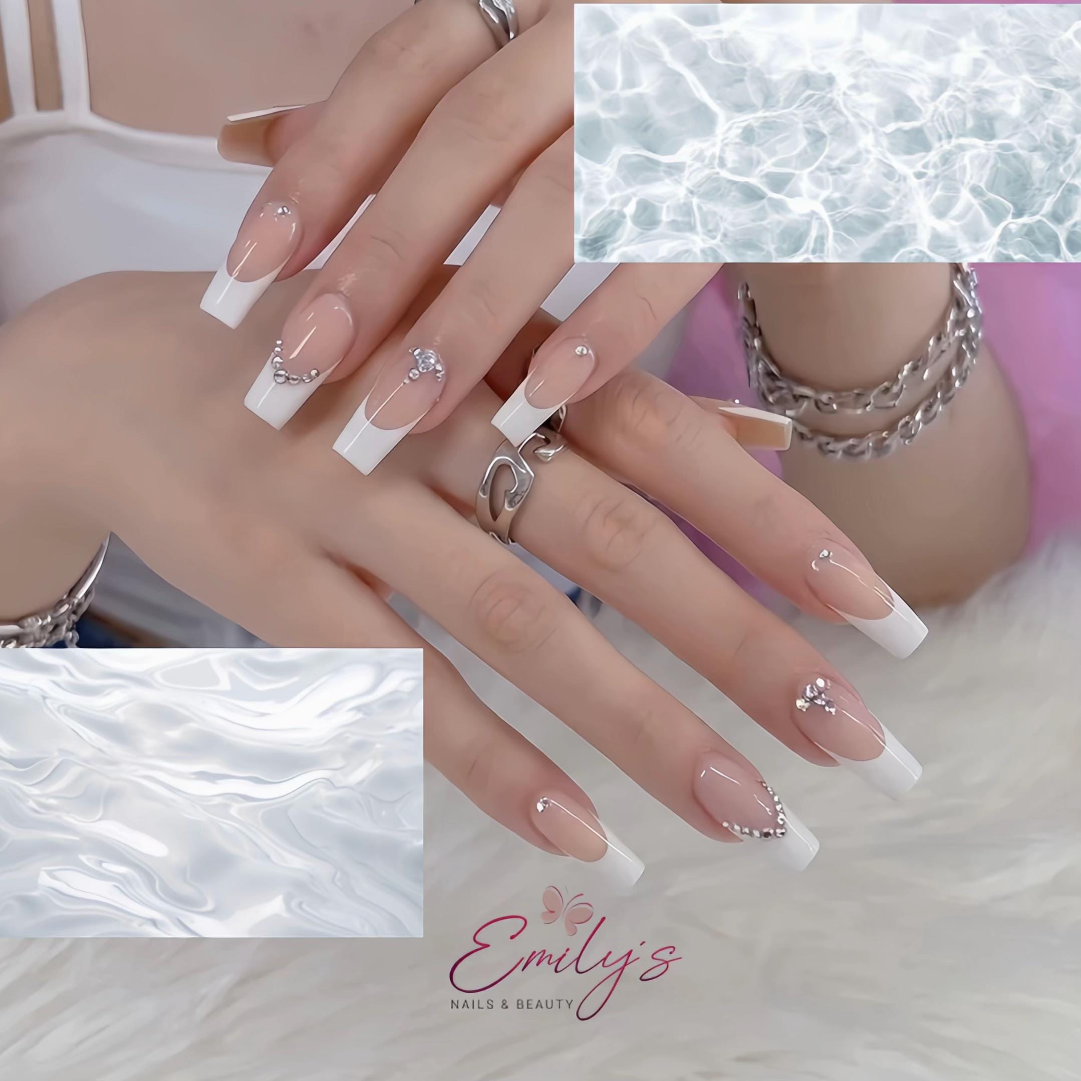 Post 8 by Nails by Emily 💅🏻🌸 on TikTok (video)