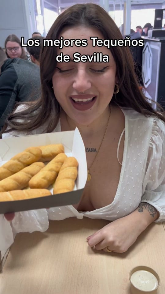 Post 9 by Tayana on TikTok (video)