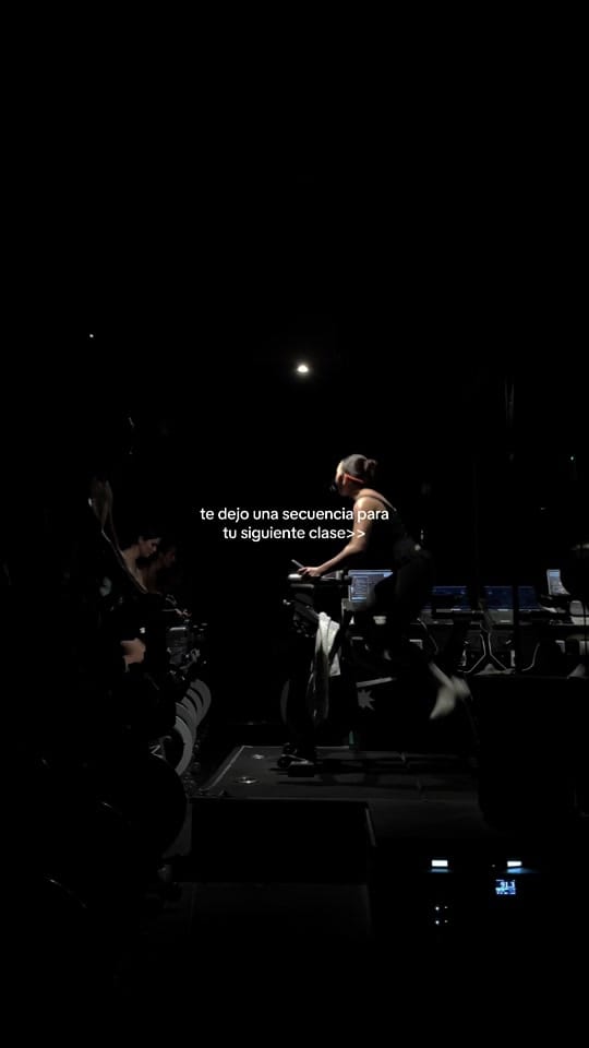 Post 3 by valentinaa.chvz on TikTok (video)