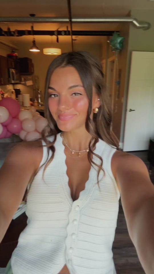 Post 1 by Kara Lybeer on TikTok (video)
