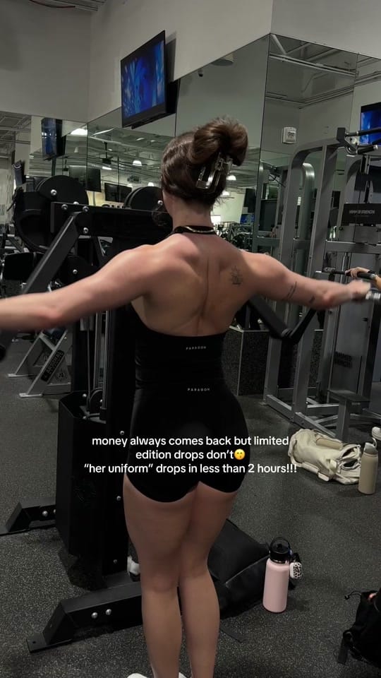 Post 10 by jenna.fitness on TikTok (video)