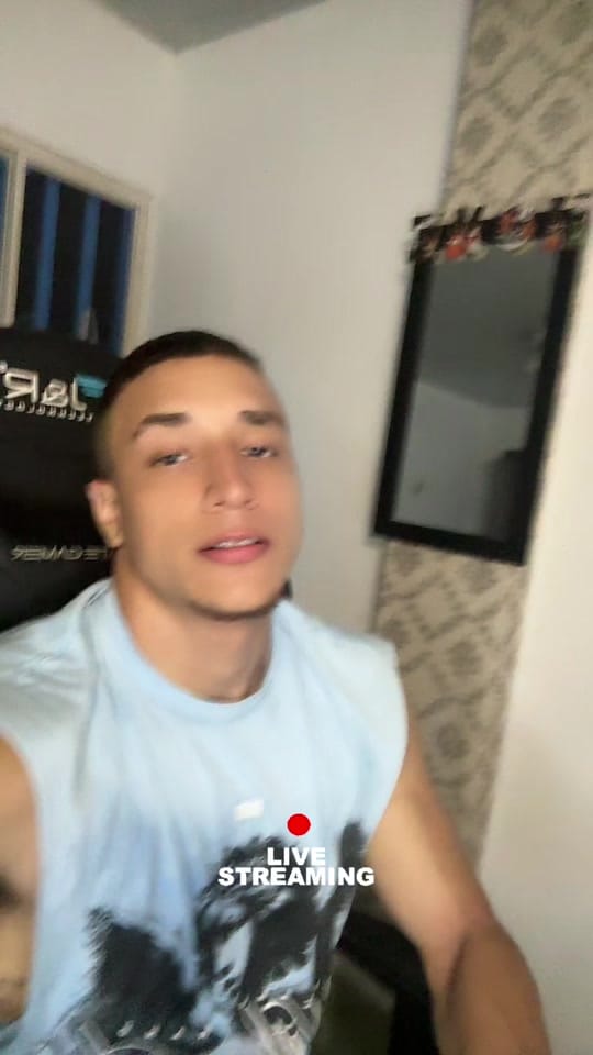 Post 4 by Dimelo〽️ai🐧 on TikTok (video)