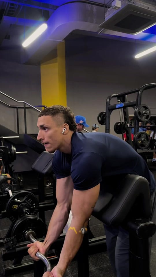 Post 1 by Dimelo〽️ai🐧 on TikTok (video)