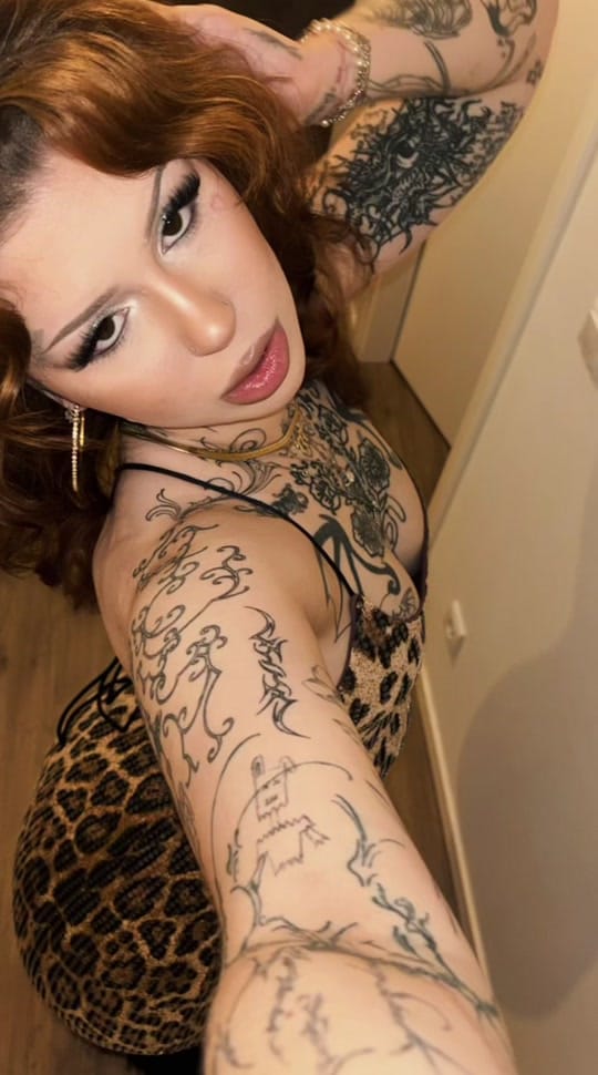 Post 3 by julka on TikTok (video)