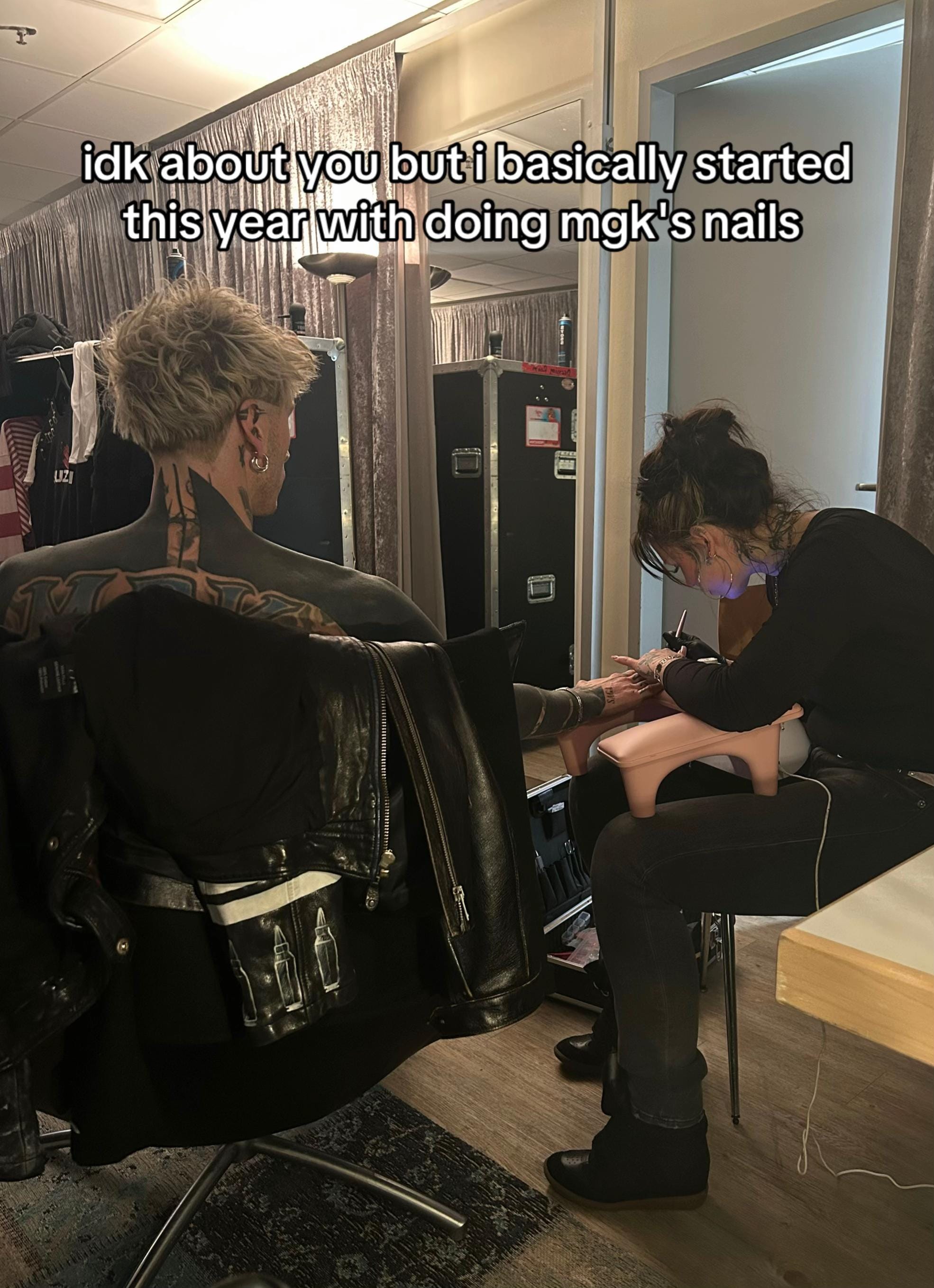 Post 2 by julka on TikTok (video)