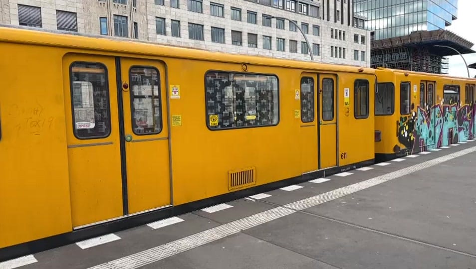 Post 6 by yard5graffitishopberlin on TikTok (video)