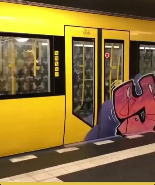 Post 2 by yard5graffitishopberlin on TikTok (video)