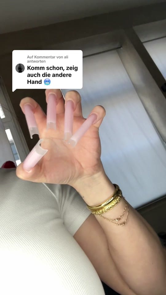 Post 10 by Linda | thenailnudist 💅🏼 on TikTok (video)