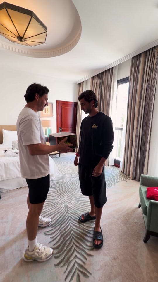 Post 1 by Ferran Torres on TikTok (video)