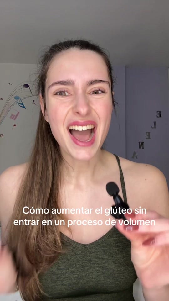 Post 8 by Elena Gómez on TikTok (video)
