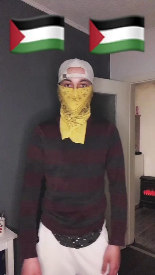 Post 7 by 🥱Acht9Yellow🥱 on TikTok (video)