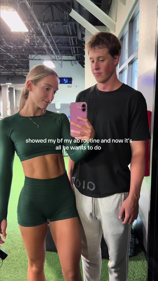 Post 8 by Laura on TikTok (video)