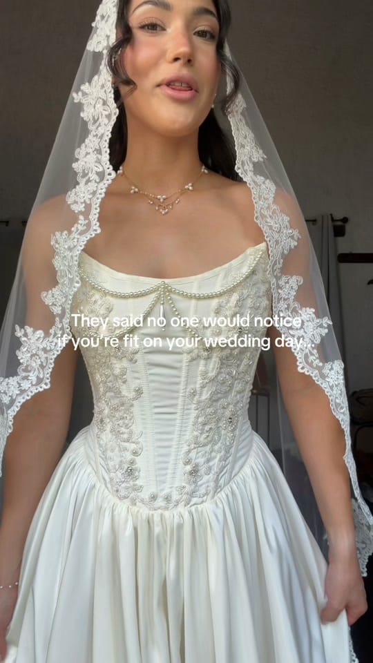 Post 4 by Bella | Online Fitness Coach on TikTok (video)