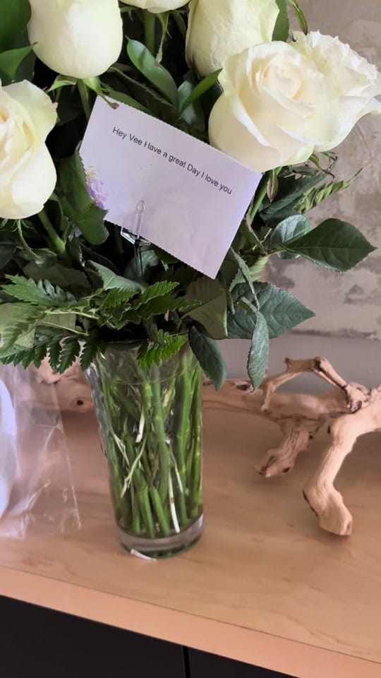 Post 1 by Valentia on TikTok (video)