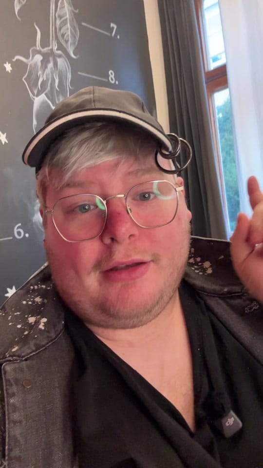 Post 10 by Till West on TikTok (video)