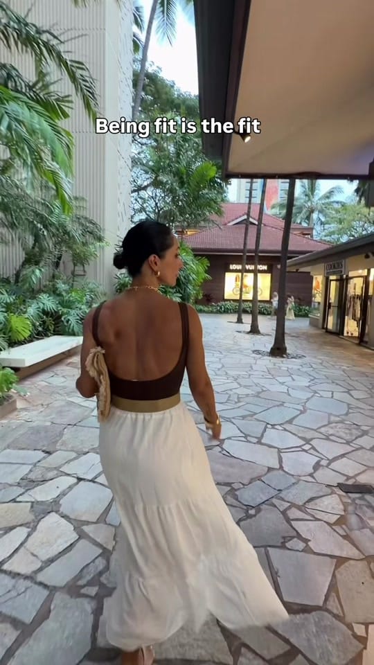 Post 2 by Carmen Rios on TikTok (video)
