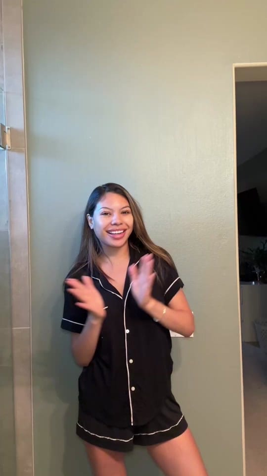 Post 2 by victorialeatherman_ on TikTok (video)