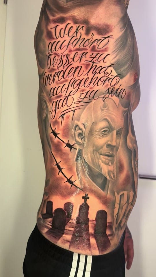 Post 1 by Tim_Licentia_Tattoo on TikTok (video)