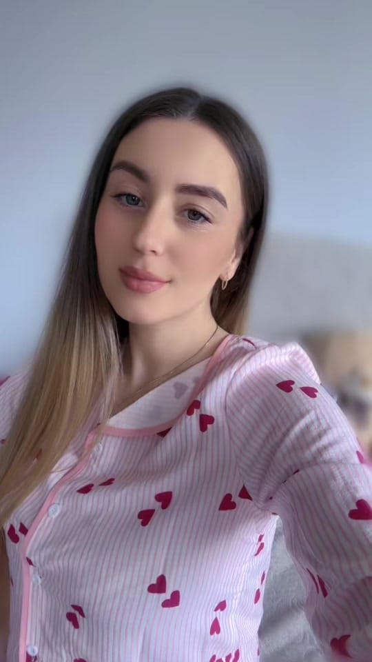 Post 7 by Deni Kuka🎀 on TikTok (video)