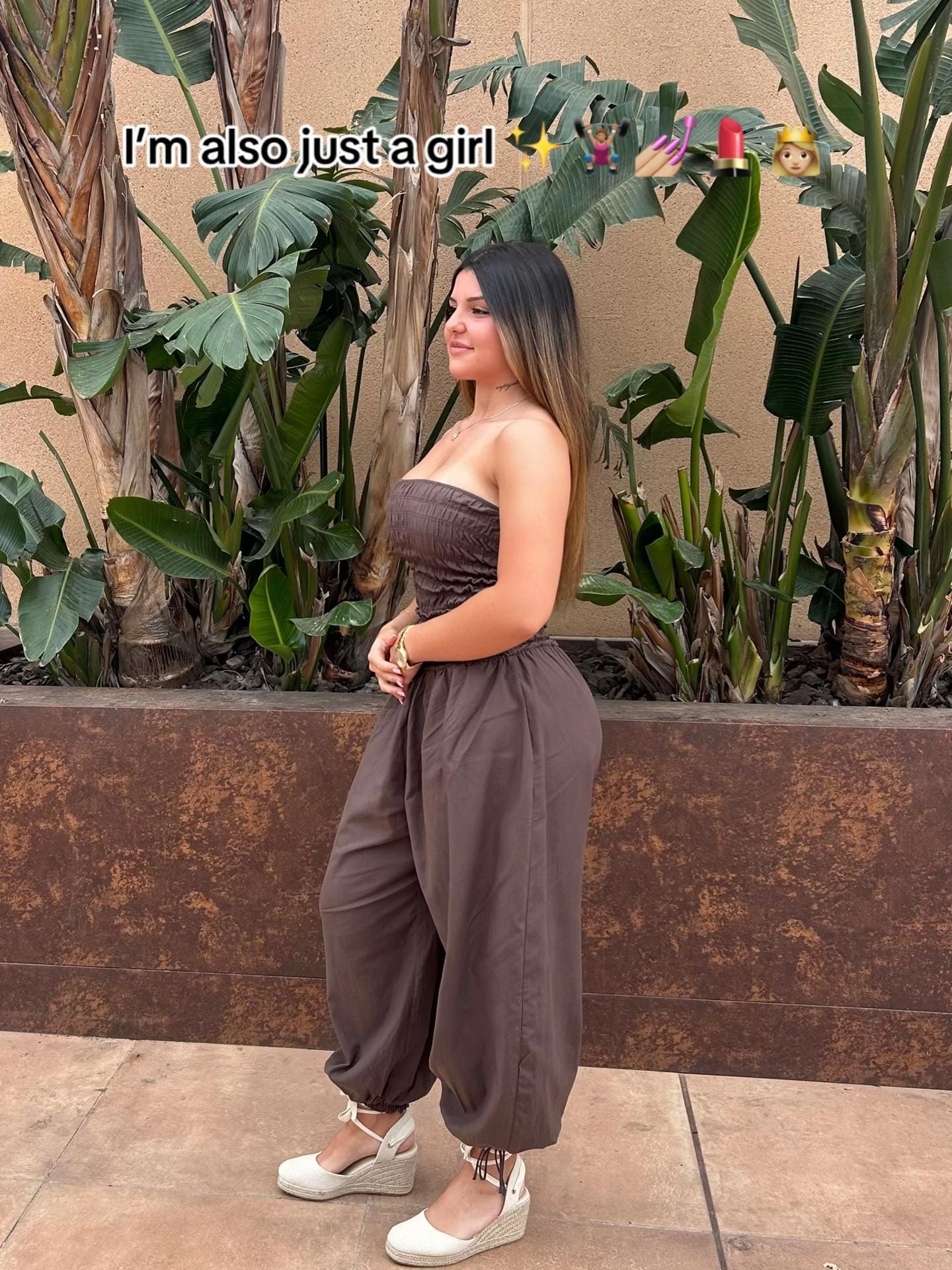 Post 2 by Laura Lobera on TikTok (video)