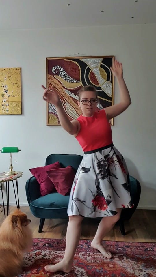 Post 6 by Katha Rina on TikTok (video)