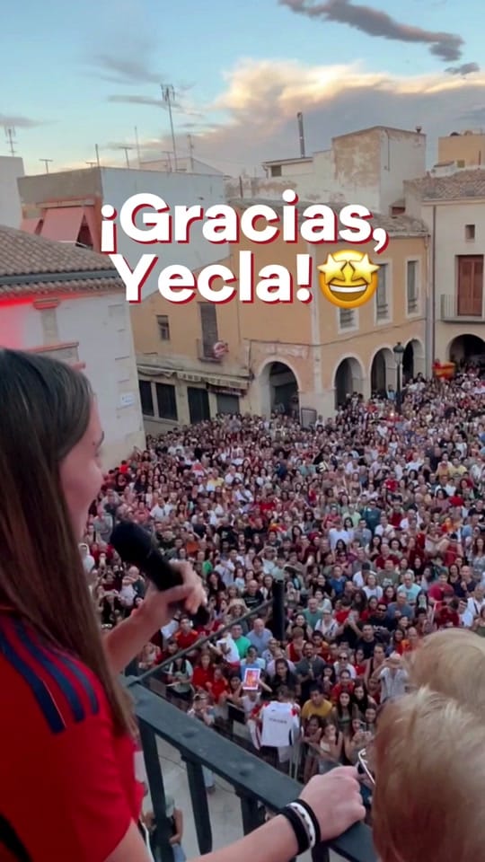 Post 10 by Eva Navarro on TikTok (video)
