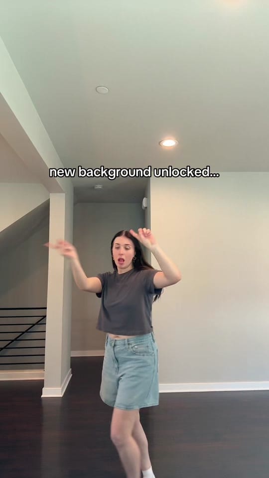 Post 6 by Anna Muller on TikTok (video)