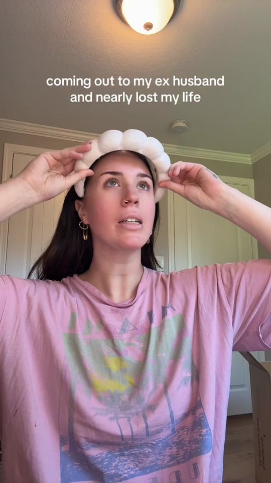 Post 8 by Anna Muller on TikTok (video)