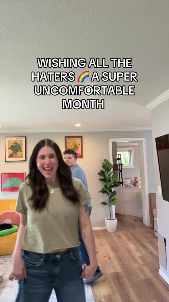 Post 9 by Anna Muller on TikTok (video)