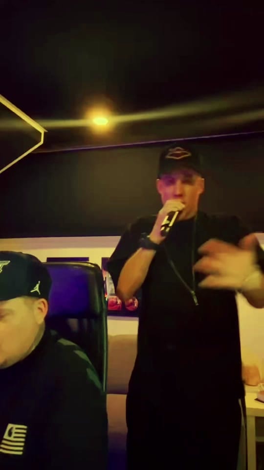 Post 10 by Junior Carl on TikTok (video)