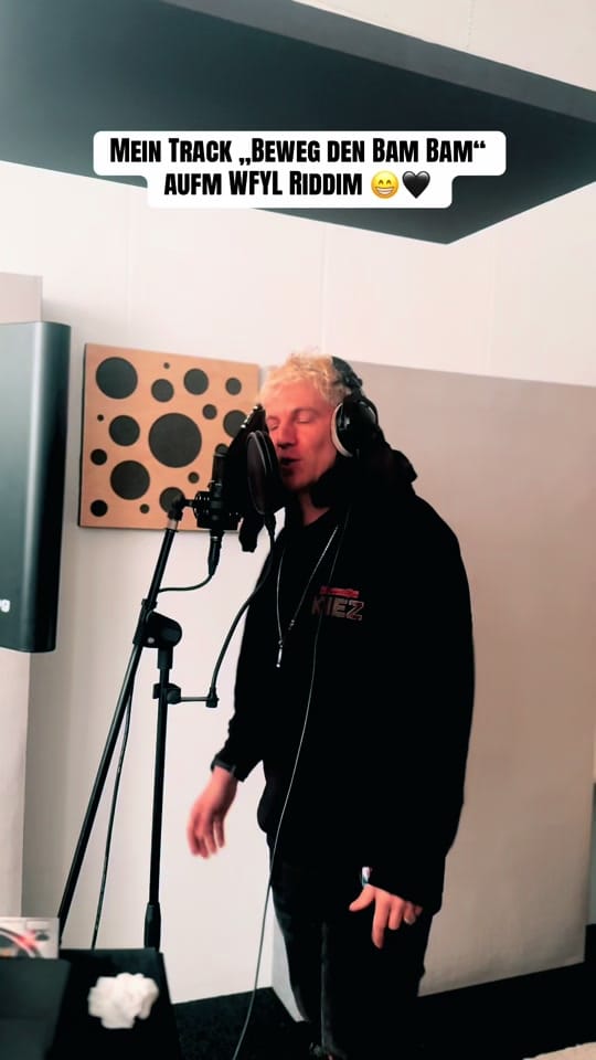 Post 8 by Junior Carl on TikTok (video)