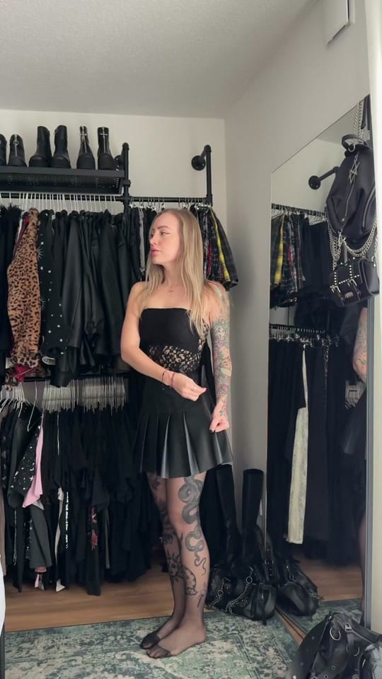 Post 2 by Shelly Curry on TikTok (video)
