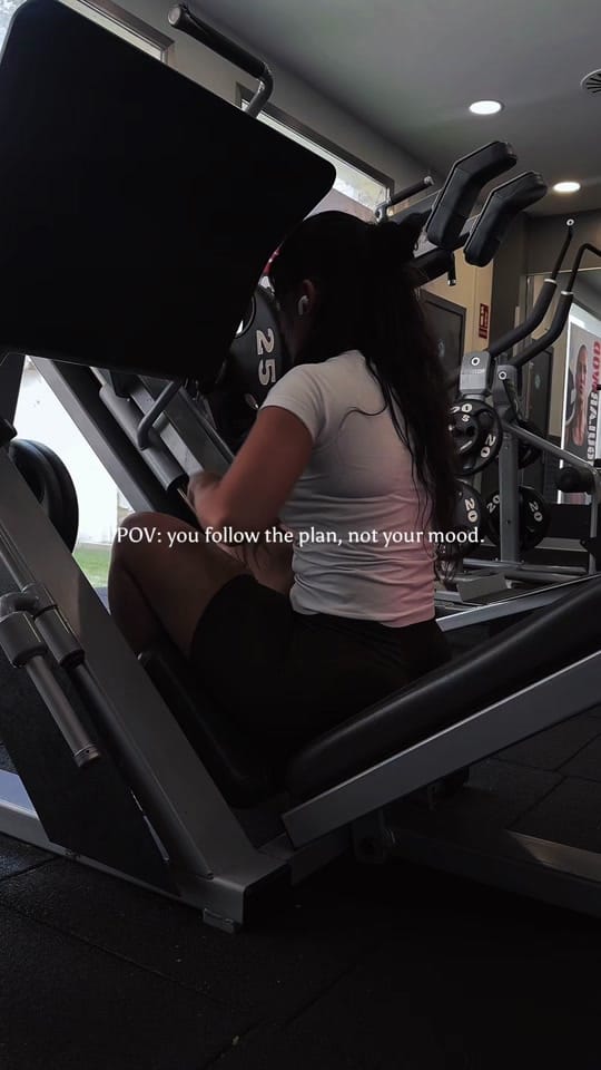Post 3 by pauladell.fit on TikTok (video)