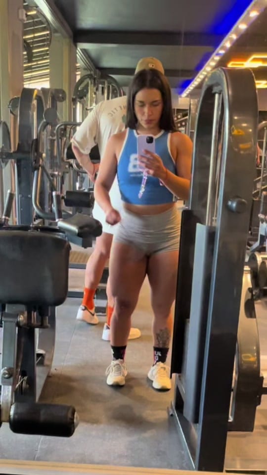 Post 3 by Sofii Vargas on TikTok (video)
