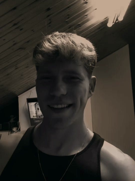 Post 7 by Nico on TikTok (video)