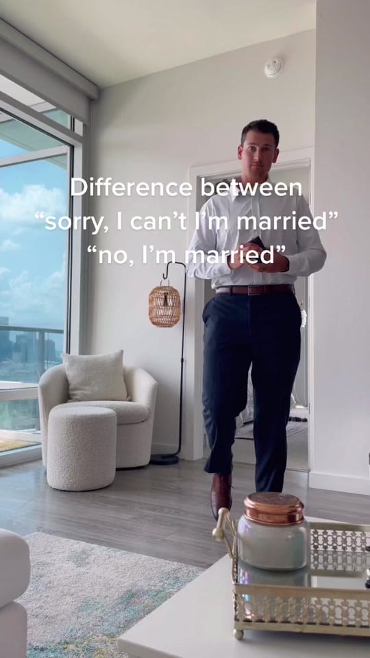 Post 10 by Sarah Rose Summers on TikTok (video)