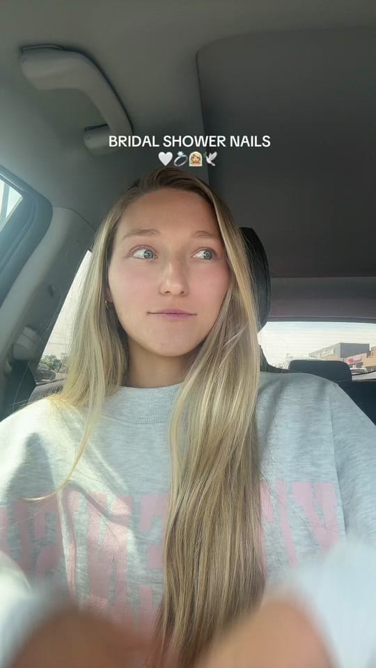 Post 8 by Sarah Krugel on TikTok (video)