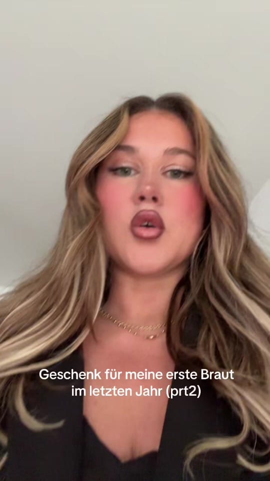 Post 6 by Marina | Haar & Make-Up Artist on TikTok (video)