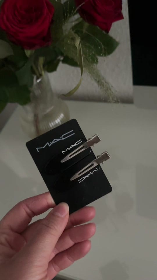 Post 4 by Marina | Haar & Make-Up Artist on TikTok (video)